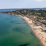 Vvf Golfe De Saint-tropez منتزه العطل