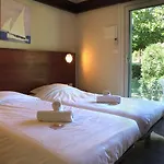 Vvf Golfe De Saint-tropez 3* سانت ماكسيم