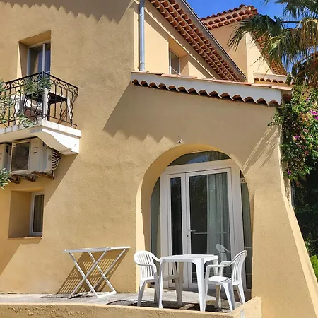 База відпочинку Vvf Golfe De Saint-tropez 3*