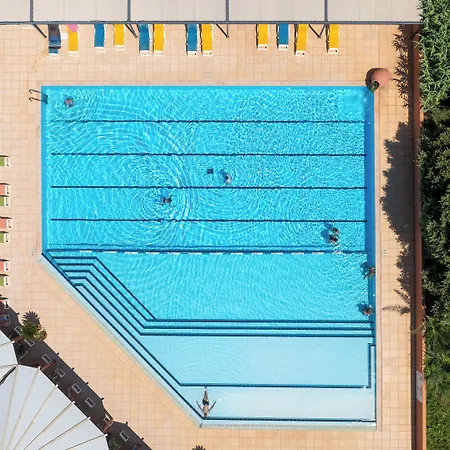 Vvf Villages Golfe De Saint-tropez Village de vacances 3*
